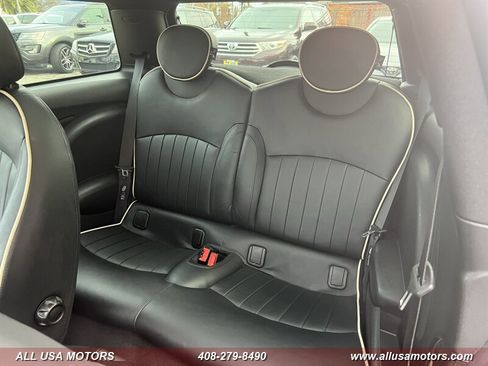Used 2011 MINI Cooper S image 23