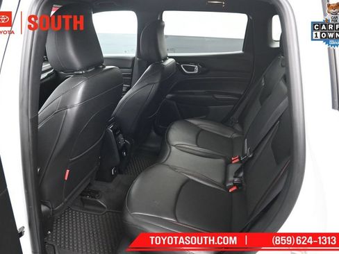 Used 2024 Jeep Compass Trailhawk AWD/4WD image 10