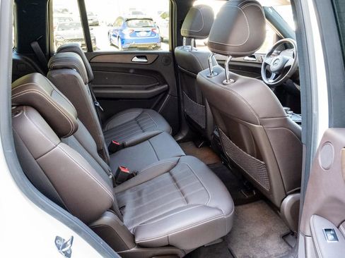 Used 2018 Mercedes-Benz GLS 450 4MATIC image 35