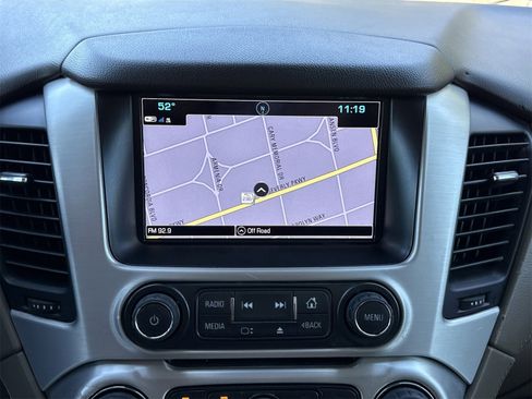 Used 2017 GMC Yukon SLT image 25