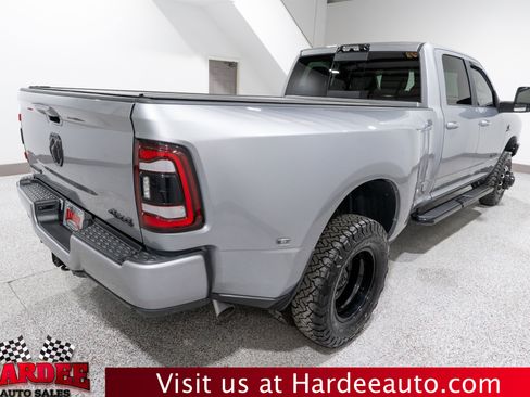 Used 2024 RAM 3500 Big Horn w/ Night Edition AWD/4WD image 5