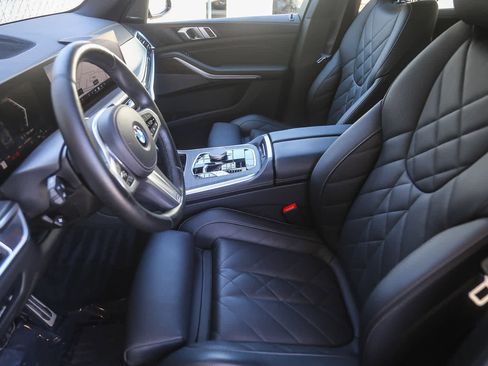 Certified 2025 BMW X5 xDrive40i w/ M Sport Package image 14