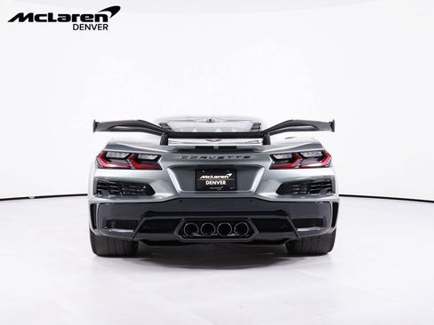Used 2024 Chevrolet Corvette Z06 w/ Z07 Performance Package RWD image 7