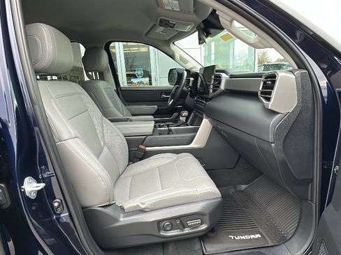 Used 2023 Toyota Tundra Limited image 24