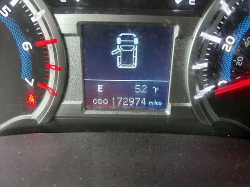 Used 2017 Toyota 4Runner SR5 image 16