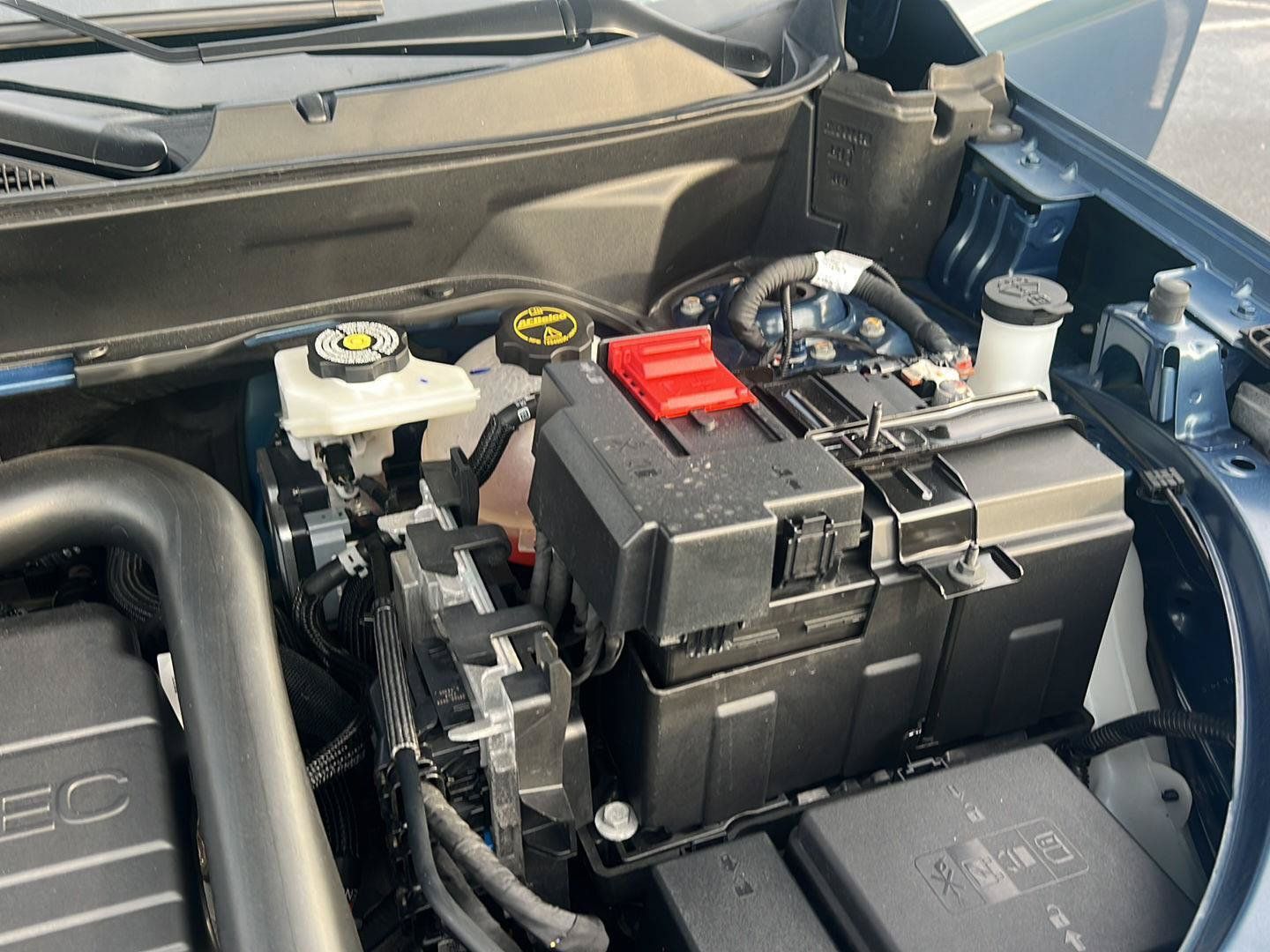 Used 2025 Chevrolet Equinox LT FWD image 35