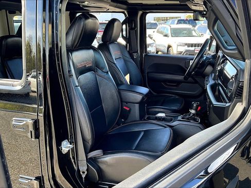 Used 2021 Jeep Wrangler Unlimited Rubicon w/ Trailer Tow Package image 7