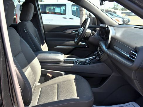 Used 2024 Chevrolet Traverse LT FWD image 56