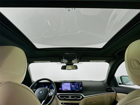 Certified 2023 BMW 330i xDrive 330i xDrive w/ Driving Assistance Package image 22