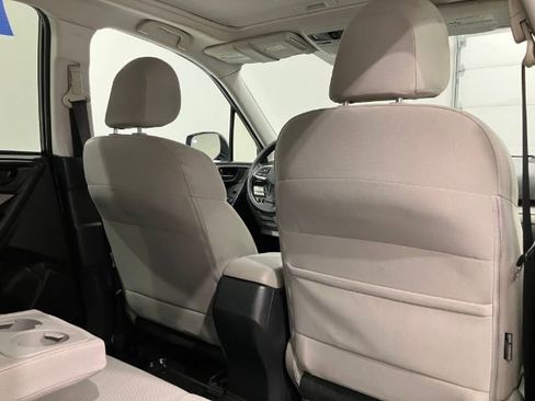 Used 2016 Subaru Forester 2.5i Premium w/ Popular Package #1 AWD/4WD image 43