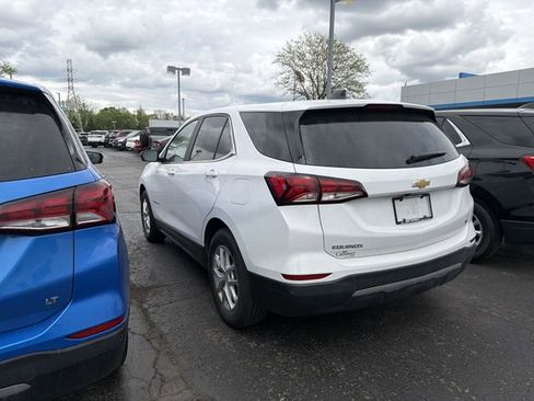 Used 2022 Chevrolet Equinox LT image 3