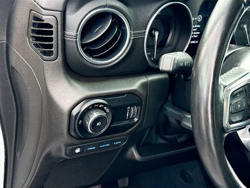 Used 2023 Jeep Wrangler Unlimited Sahara w/ Cold Weather Group image 11