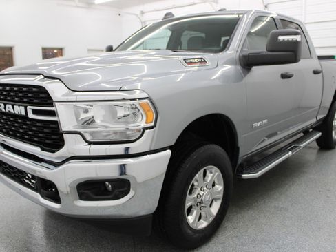 Used 2024 RAM 2500 Big Horn w/ Level 2 Equipment Group image 3