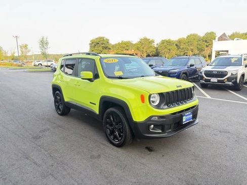 Used 2017 Jeep Renegade Altitude AWD/4WD image 3