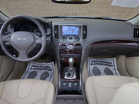 Used 2010 INFINITI G37 Sport w/ Premium Pkg image 18