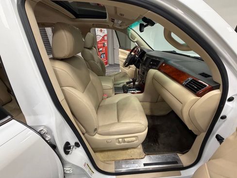 Used 2010 Lexus LX 570 4WD image 52