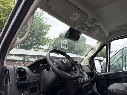 Used 2025 RAM ProMaster 2500 w/ Convenience Group FWD image 6