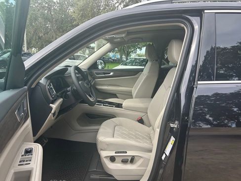 New 2026 Volkswagen Atlas SEL Premium R-Line AWD/4WD image 9