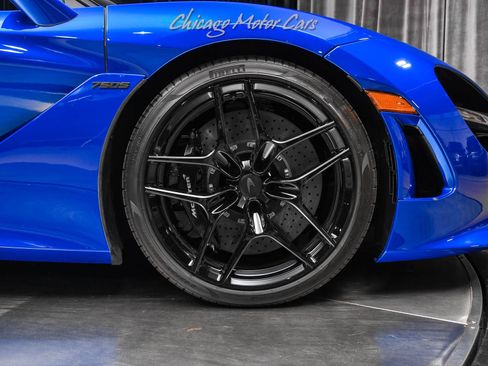Used 2025 McLaren 750S Spider RWD image 63