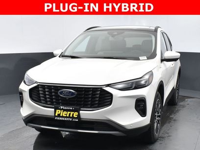 New 2025 Ford Escape SE w/ PHEV Premium Package