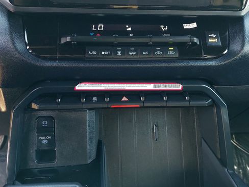 Used 2025 Toyota Tundra SR5 w/ SR5 Convenience Package RWD image 22