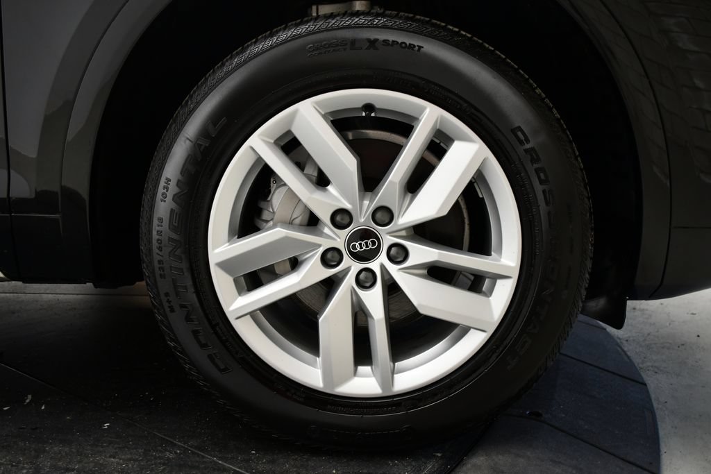 Certified 2023 Audi Q5 2.0T Premium w/ Convenience Package AWD/4WD image 17