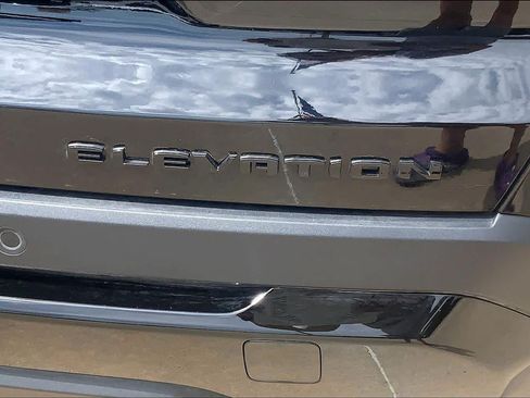 Used 2026 GMC Terrain Elevation w/ Elevation Premium Package FWD image 10