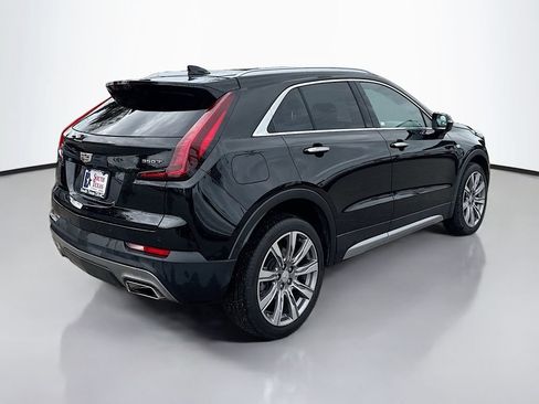 Used 2023 Cadillac XT4 Premium Luxury w/ Technology Package FWD image 7