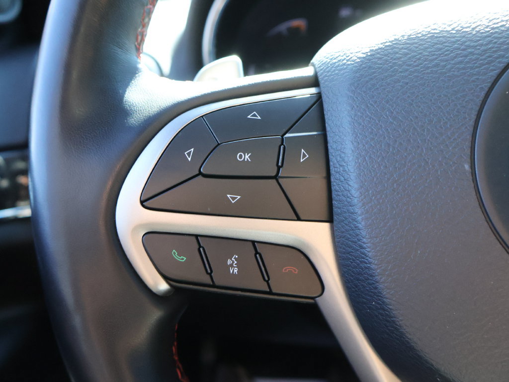 Used 2021 Jeep Grand Cherokee Trailhawk w/ Premium Lighting Group AWD/4WD image 27