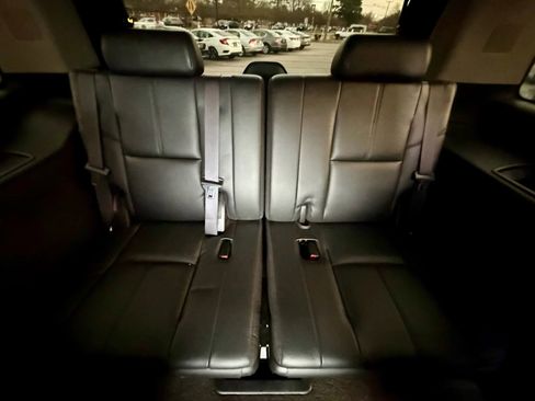 Used 2013 Chevrolet Tahoe LTZ image 10