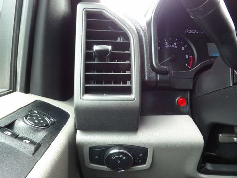 Used 2019 Ford F250 XL w/ Power Equipment Group RWD image 19