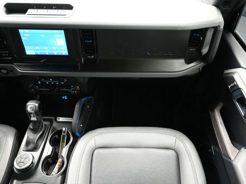 Used 2023 Ford Bronco Black Diamond AWD/4WD image 39