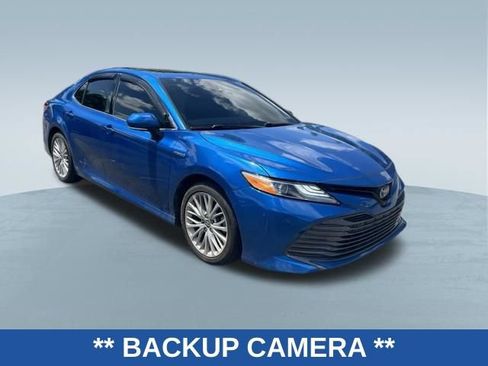 Used 2019 Toyota Camry XLE w/ Driver Assist Package FWD image 3