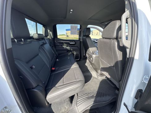 Used 2025 Chevrolet Silverado 1500 RST AWD/4WD image 14