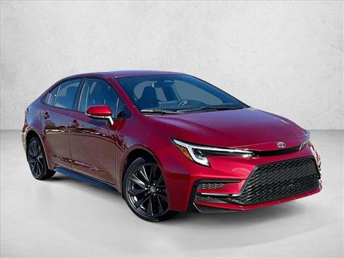 Used 2025 Toyota Corolla SE image 12