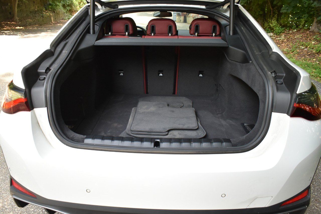 Used 2023 BMW i4 eDrive35 w/ Premium Package RWD image 34
