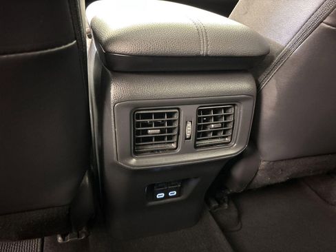 Used 2024 Toyota RAV4 Limited AWD/4WD image 31