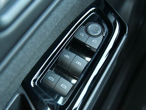 Used 2024 Honda Prologue EX image 36