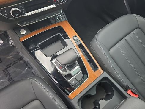 Used 2023 Audi Q5 Premium w/ Convenience Package AWD/4WD image 28