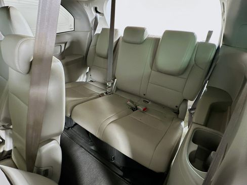 Used 2016 Honda Odyssey EX-L image 28