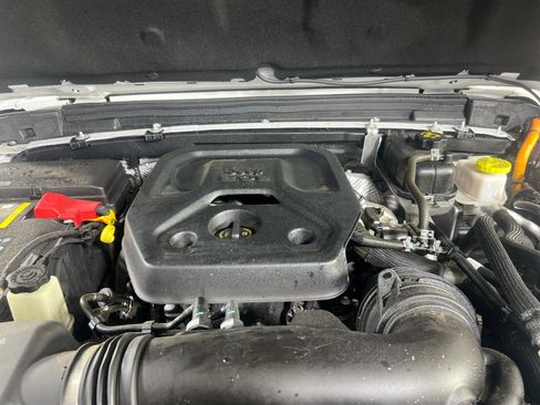 Used 2024 Jeep Wrangler Willys image 28