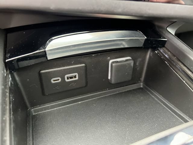 Used 2023 Buick Envision Essence w/ Sport Touring Package AWD/4WD image 34