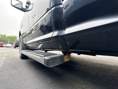 Used 2016 RAM 1500 Classic SLT AWD/4WD image 9
