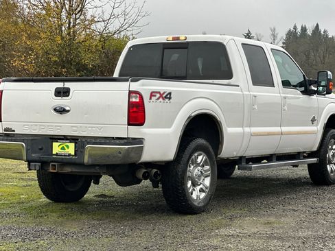 Used 2013 Ford F350 Lariat w/ Lariat Chrome Pkg image 4