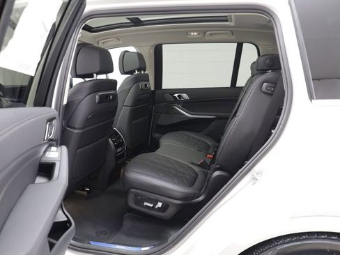 New 2026 BMW X7 xDrive40i AWD/4WD image 15