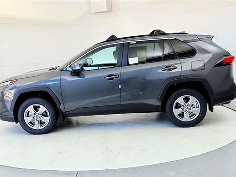 New 2025 Toyota RAV4 XLE image 5