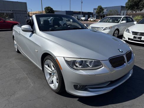 Used 2011 BMW 328i Convertible image 7