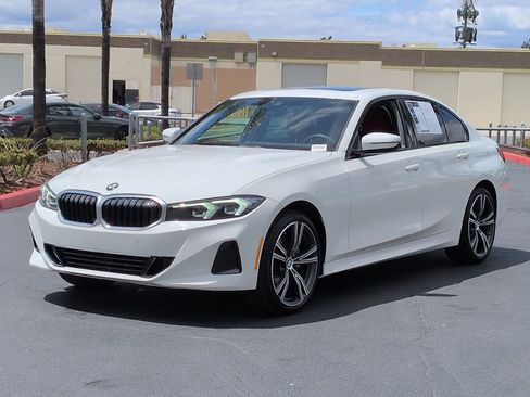 Used 2023 BMW 330i Sedan w/ Convenience Package RWD image 5
