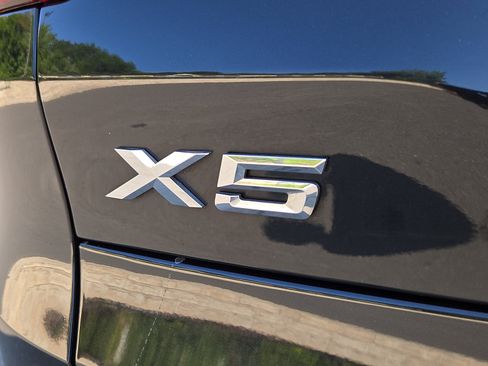 Used 2022 BMW X5 xDrive40i w/ Premium Package AWD/4WD image 31