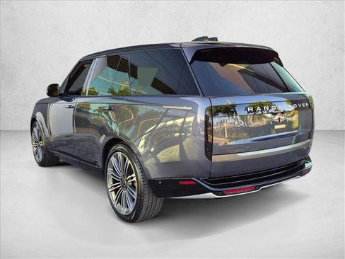 Used 2024 Land Rover Range Rover SE AWD/4WD image 8